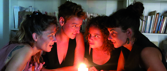 La Nuit est une couleur blanche